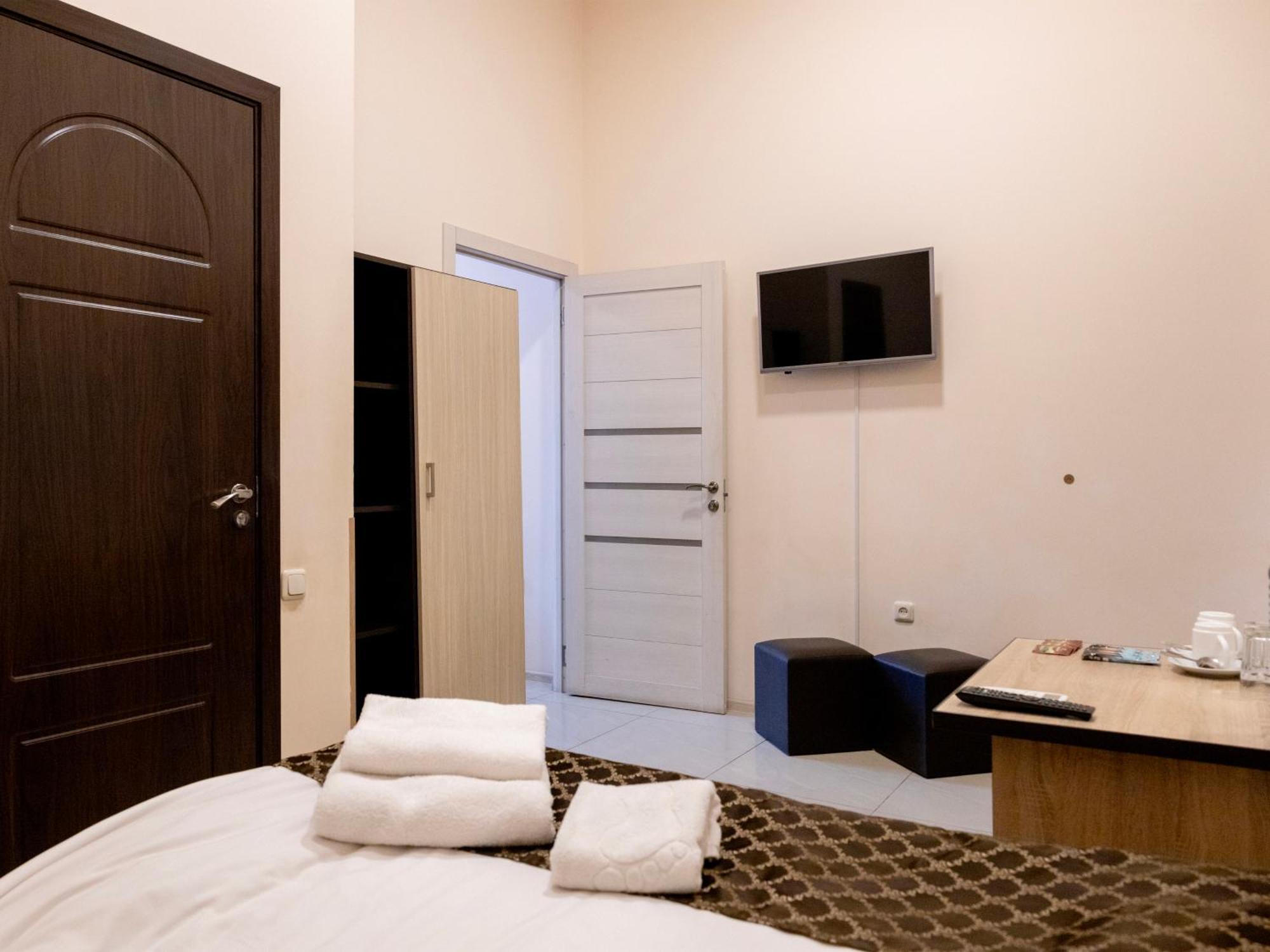 Comfort Hotel エレバン エクステリア 写真