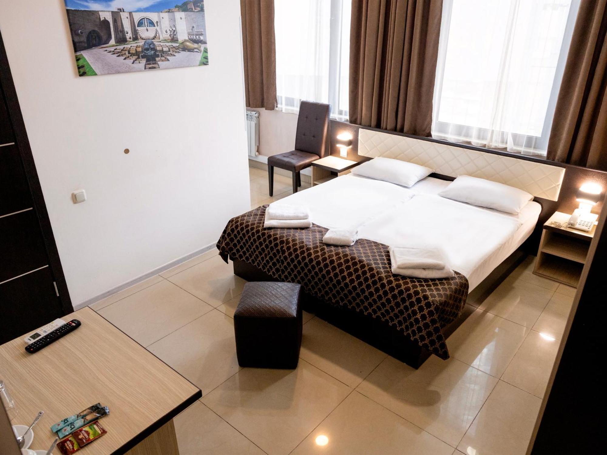 Comfort Hotel エレバン エクステリア 写真