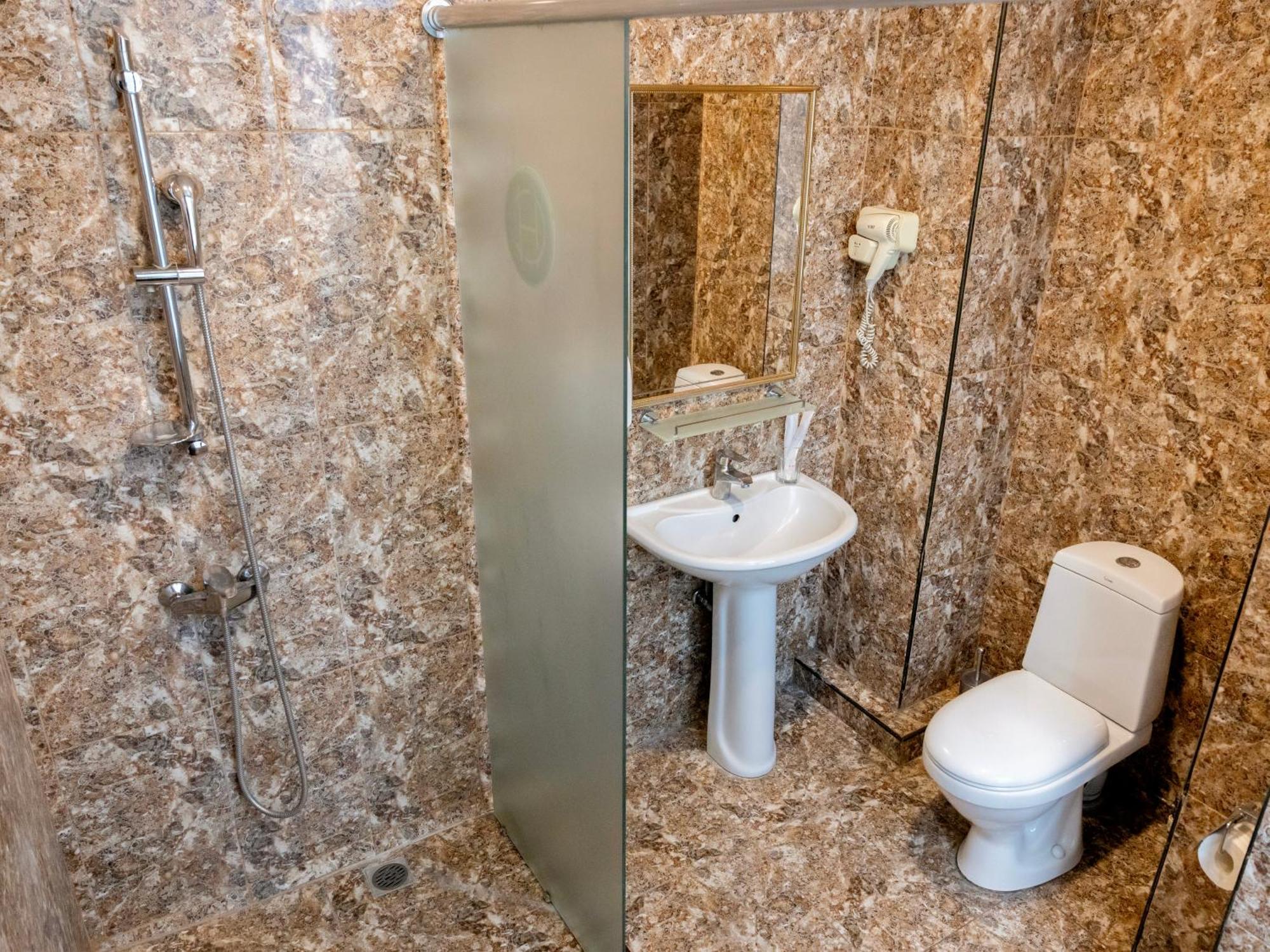 Comfort Hotel エレバン エクステリア 写真